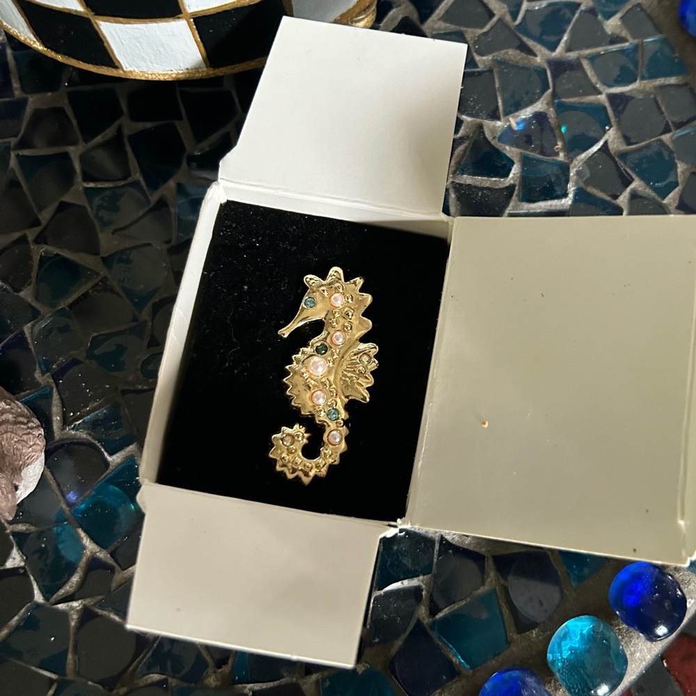 Vintage Seahorse Brooch